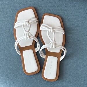 Azalea Wang Size 8 White Knotted Strap Women’s Sandals